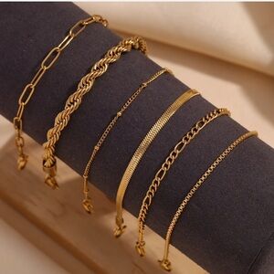Bracelet Set of 5 pieces 18K plated Stainless Steel